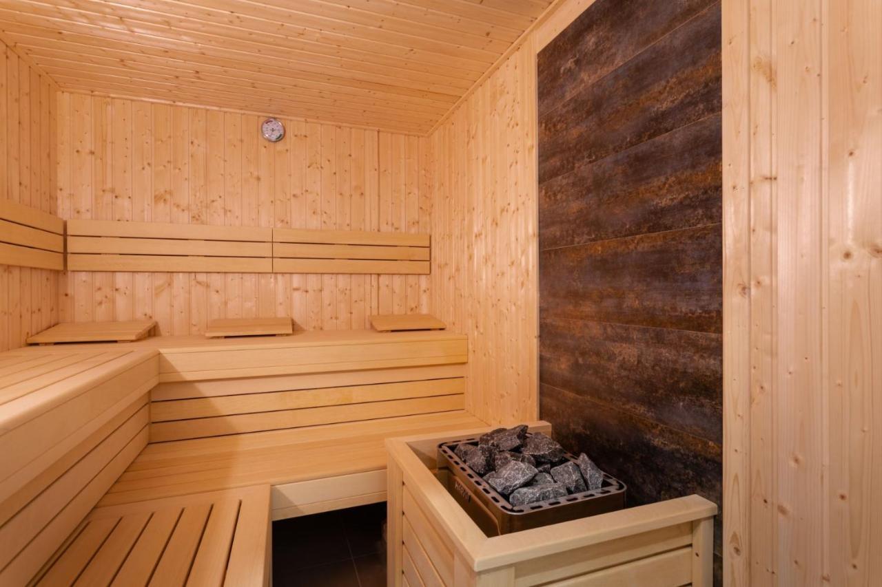 Green Park Resort A3- Zloty Jelen- Z Dostepem Do Basenu, Sauny, Jacuzzi, Silowni シクラルスカ・ポレンバ エクステリア 写真