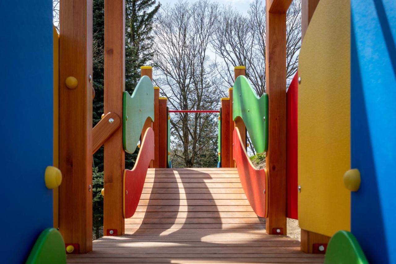 Green Park Resort A3- Zloty Jelen- Z Dostepem Do Basenu, Sauny, Jacuzzi, Silowni シクラルスカ・ポレンバ エクステリア 写真